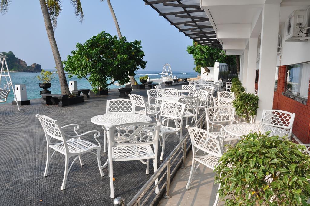 Goviyapana Beach Hotel Ahangama Exterior photo
